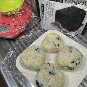 子どもが喜ぶ海苔チーズおにぎり♪